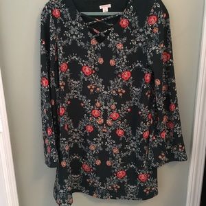 EUC printed shift dress w/ bell sleeves